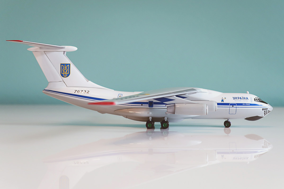 Модель самолета Ил-76 ВВС Украины, AviaBoss A2005.
