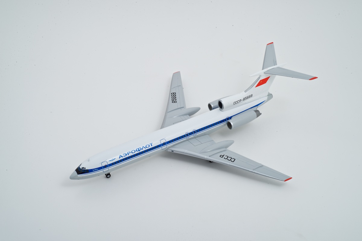 Tupolev Tu-154M scale model, AviaBoss A2021.