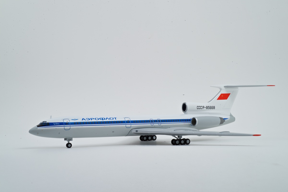 Tupolev Tu-154M scale model, AviaBoss A2021.