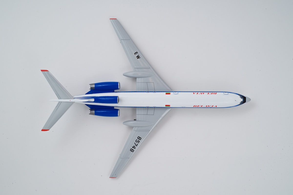 Модель самолета Ту-154М из металла, AviaBoss A2022.